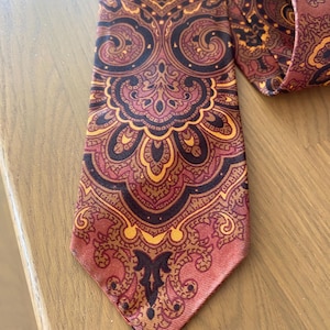 Vintage zijden stropdas paisleypatroon bordeaux goudbruin smalle stropdas 80s 90s Italiaanse klassieke herenstropdas