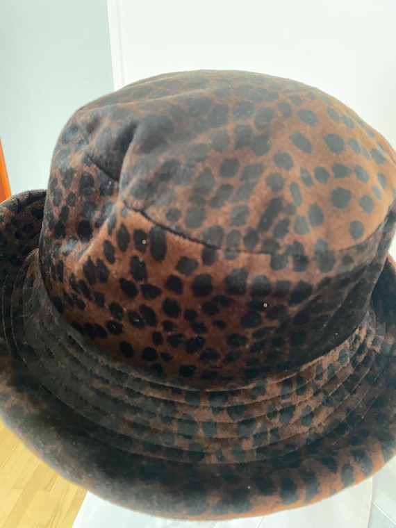 Vintage Leopard print velour bucket hat Vintage Leopard Velvet Bucket Hat | 90s Animal Print Cloche  main image 3