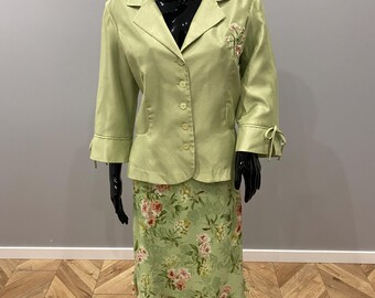 Vintage Karin Stevens Olive Embroidered Suit Floral Skirt Set Women L XL US14 16 EU48 3/4 Sleeve Jacket Tie Cuff Details Indonesia