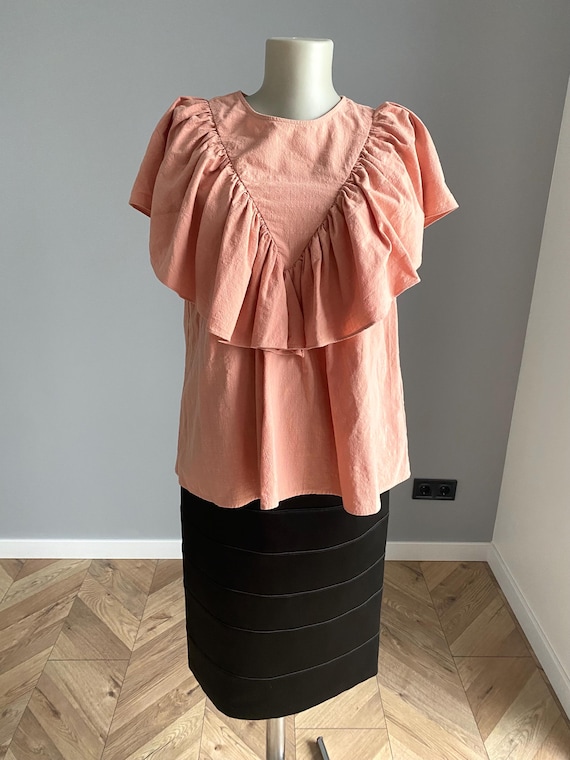 Blusa Zara com Babados – Pêssego Claro Rosa Suave – Tamanho EUA