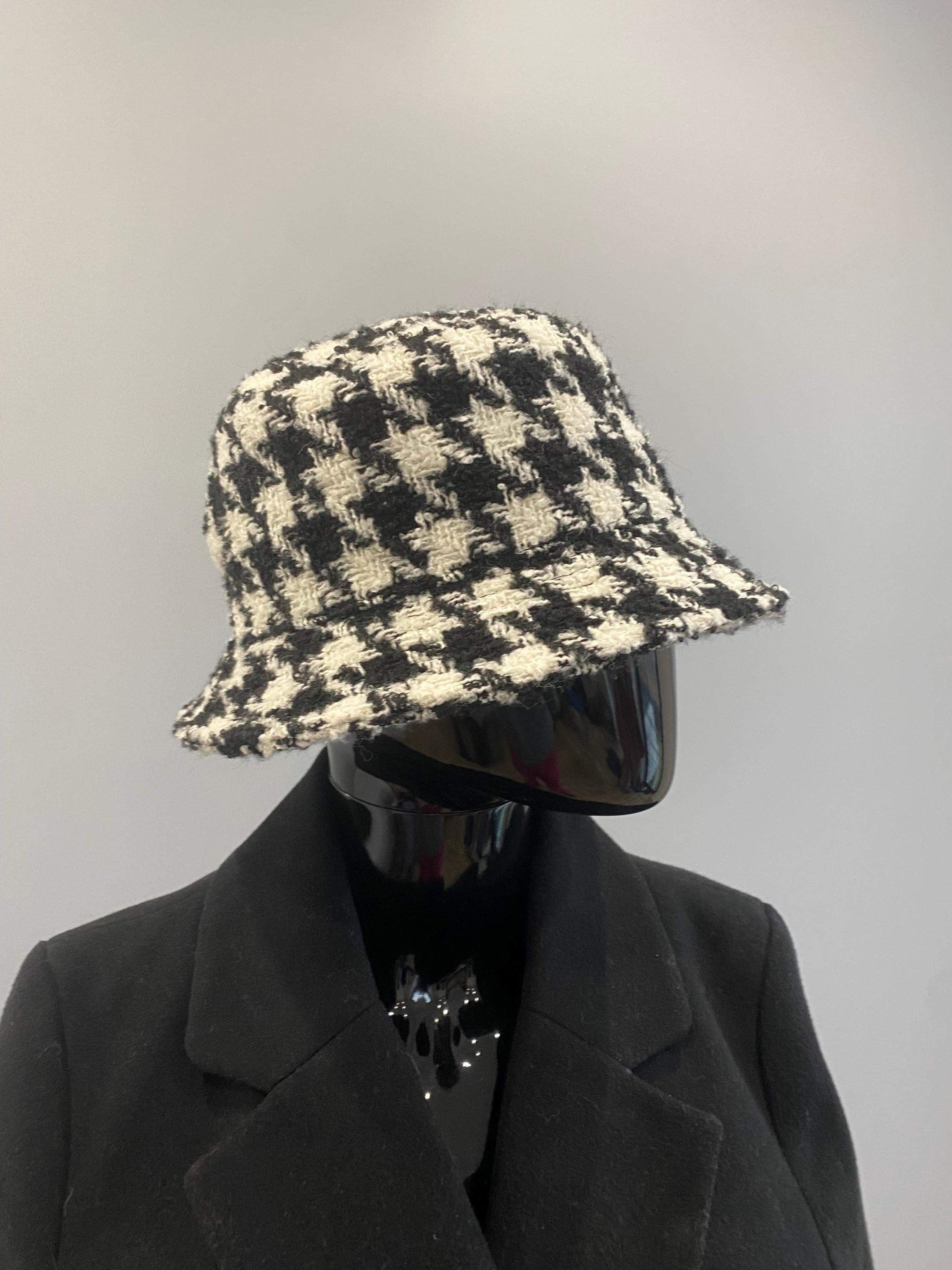 Houndstooth Bucket Hat - Etsy Ireland display picture 1