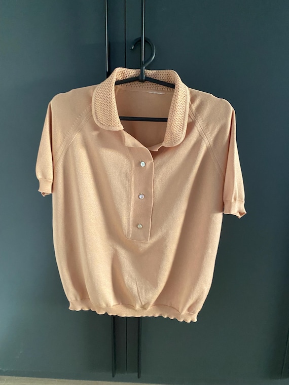 Vintage Peach Knit Polo Shirt: Women's Retro Preppy Top, Size L