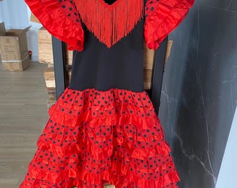 赤と黒のフラメンコドレス：スペイン風フリル付きダンス衣装 - サイズ