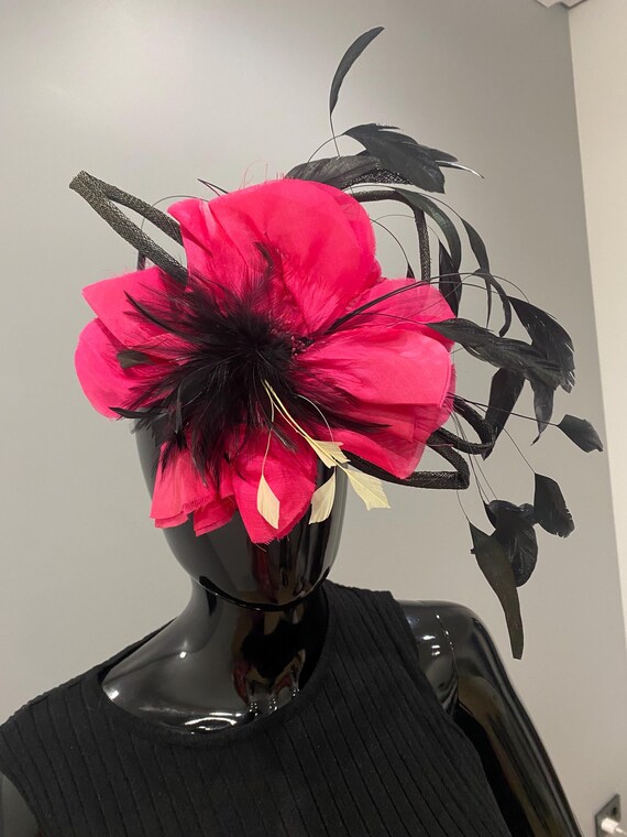 Black and Pink Fascinator Hat With Flowers and Feathers  display picture 3