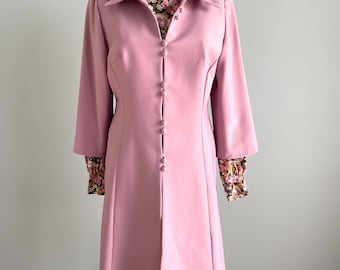 Vintage 80s Pink Coat Dress | Retro Floral Lined Mod Style | Petite Française