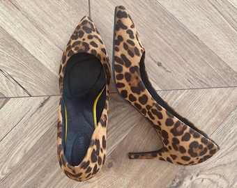 Vintage Tiger Print Stiletto Heels: Pointed Toe Animal Print Pumps