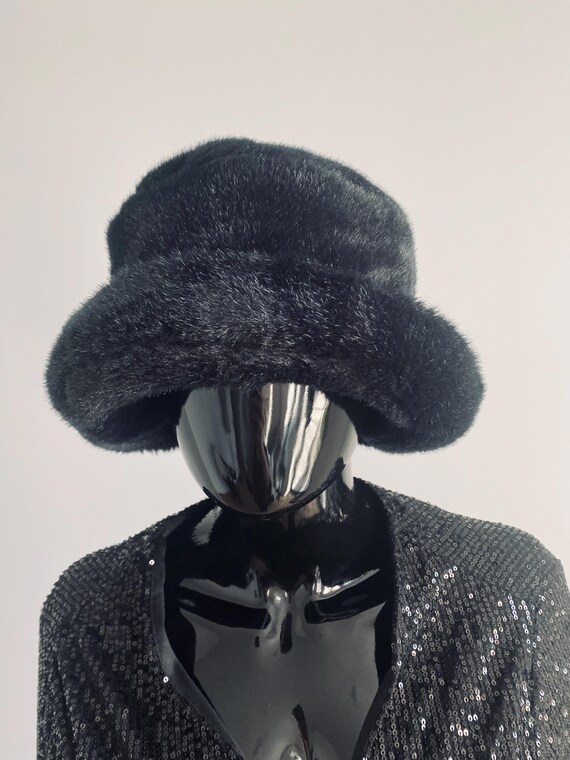 Black Faux Fur Wide Brim Winter Hat Bucket Fuzzy Hat for Women Winter Furry Plush Faux Fur Hats  main image 4