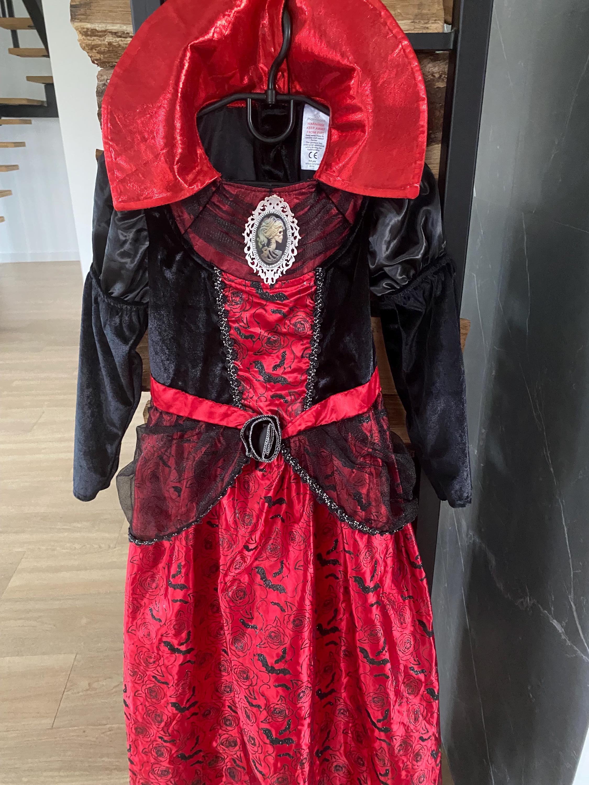 Gothic Witch Princess Costume: Red Black Dress (5-6 Years