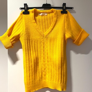 Vintage 60s/70s Short Sleeve Jumper Top - Women&#39;s Pullover Size S