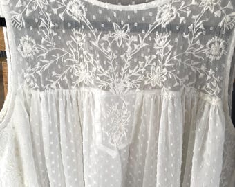 ZARA Ivory Boho Peasant Blouse – Sleeveless XL – Embroidered Eyelet Detail Plus Size UK 20