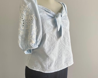 Vintage Lupus London Blouse – Light Blue Muslin with Embroidered Puff Sleeves, Corset Front, UK16 / US12 / EU44 plus size