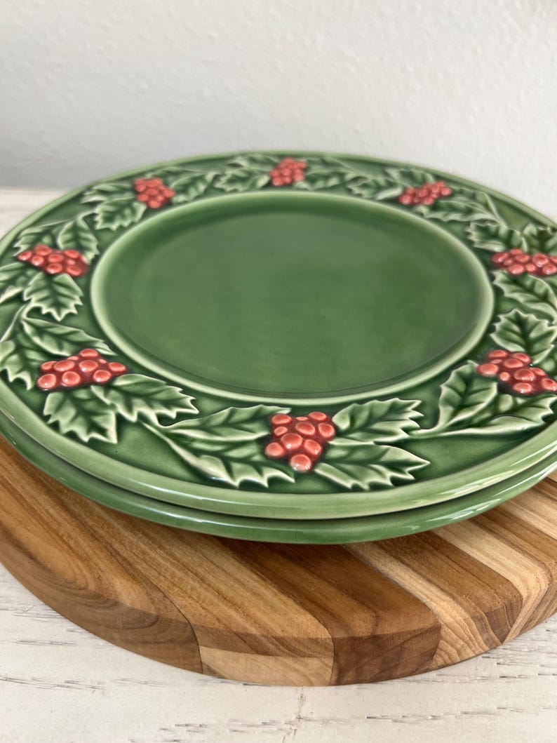 Bordallo Pinheiro Holly Plates - Thumbnail 3