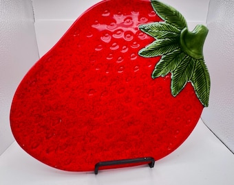 Vintage 1976 Handpainted Strawberry Shaped Plate Platter Tray Ceramic 11" x 9"