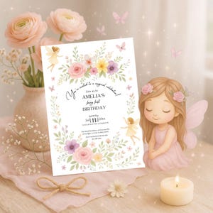 Convite de Aniversário de Fada - Modelo Editável do Canva | Convite para Festa no Jardim em Tons Pastel | Design Floral de Borboleta com Fundo Branco | Download Instantâneo