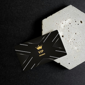 Carte d'accès VIP - Design luxueux en or et noir, modèle sur toile modifiable, pass de membre exclusif