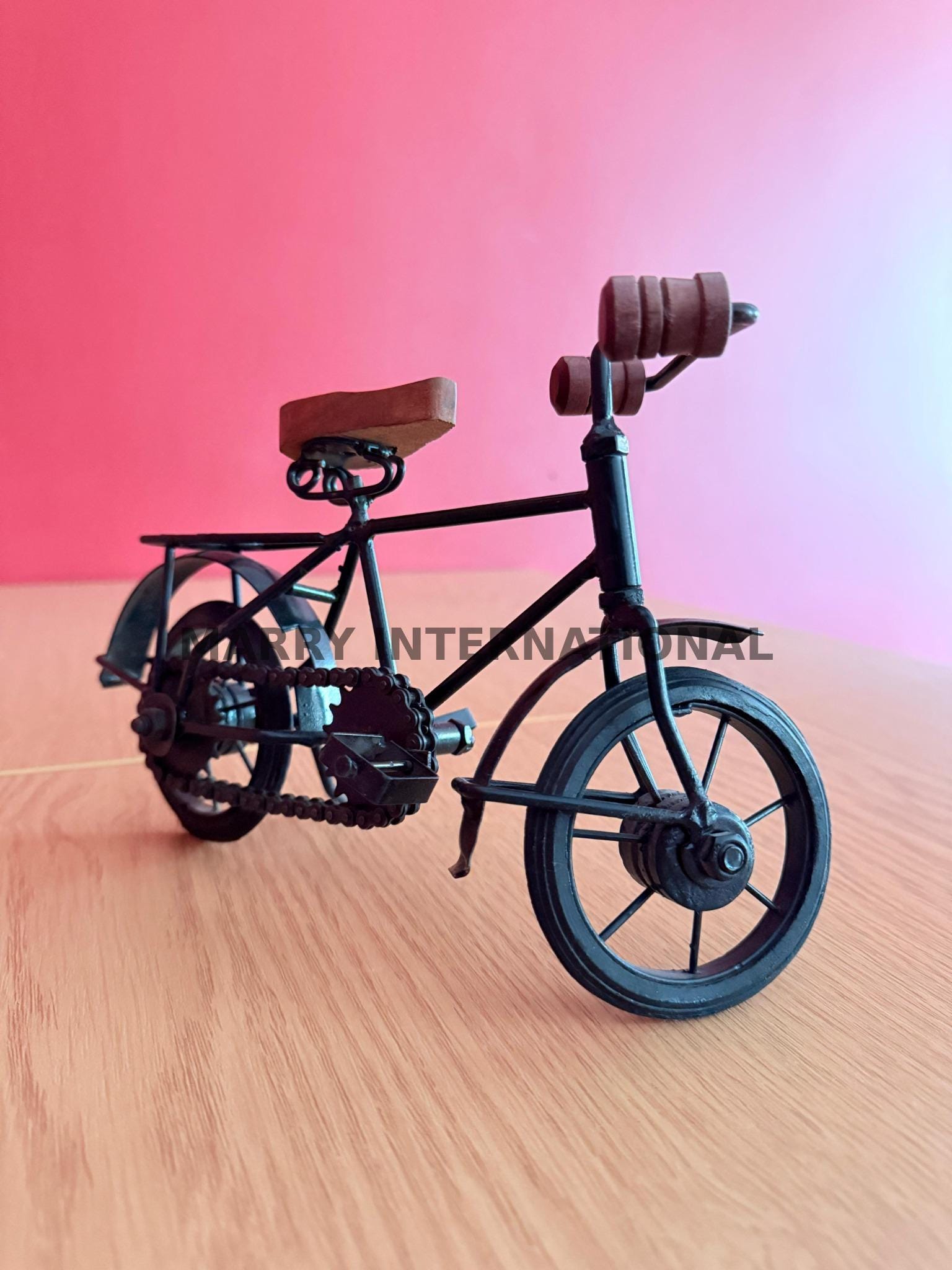 ヴィンテージミニチュア自転車装飾 手作りの鉄と木の自転車模型 素朴な 
