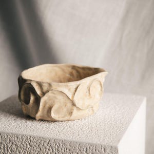 Handmade Ceramic Matcha Bowl with Spout: Pottery Tea Ceremony Chawan