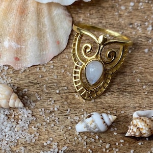 Boho ring gold | Statement ring | Hippie jewelry | Ring with stone | Ring from Thailand | Moonstone ring | Boho jewelry | Festival jewelry