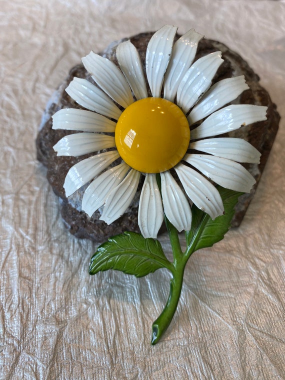 Enamel Large Daisy Brooch