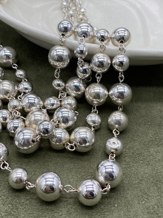 Pretty 3 Strand Silver Beads and Chain Necklace G… - image 2