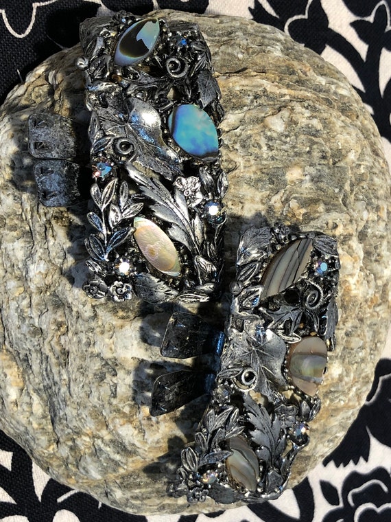 Wonderful Musi Silver Tone Shoe Clips with Abalone