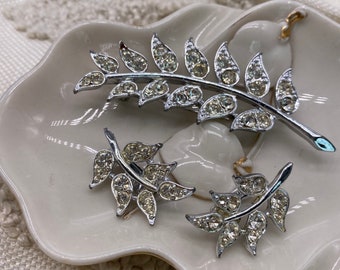 Sarah Coventry Silver Leaf with Rhinestones 2 1/2 inch Brooch and 1 inch Matching Clip Earrings