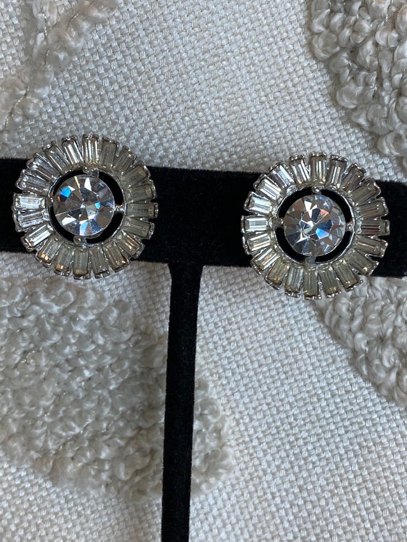 Pretty Channeled Rhinestone Screwback Earrings - image 1