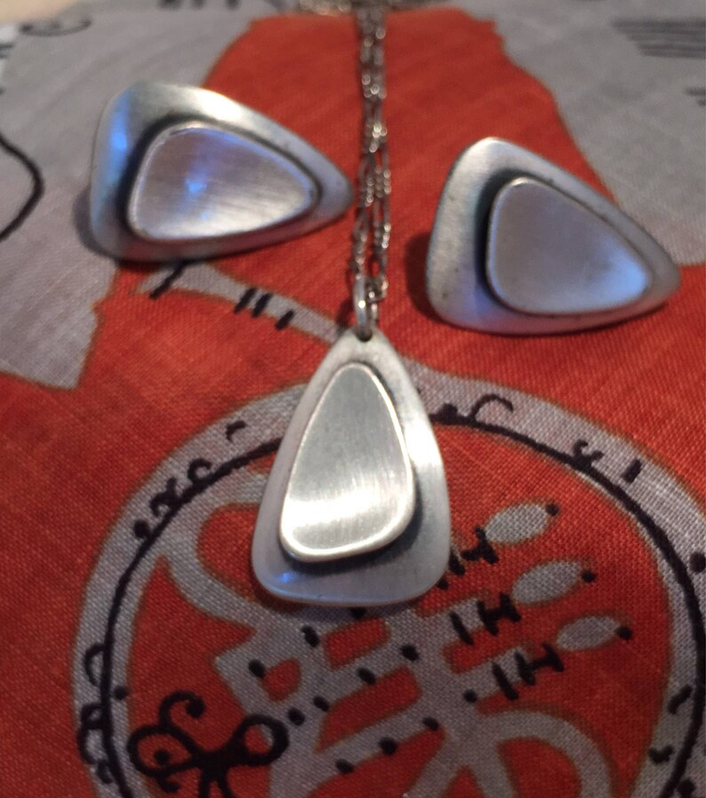 Mid Century Modernist Signed Orb Pendant Necklace and Matching Clip Earrings