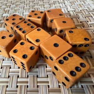 Vintage Butterscotch Bakelite Dice 5/8” TESTED Set of 11