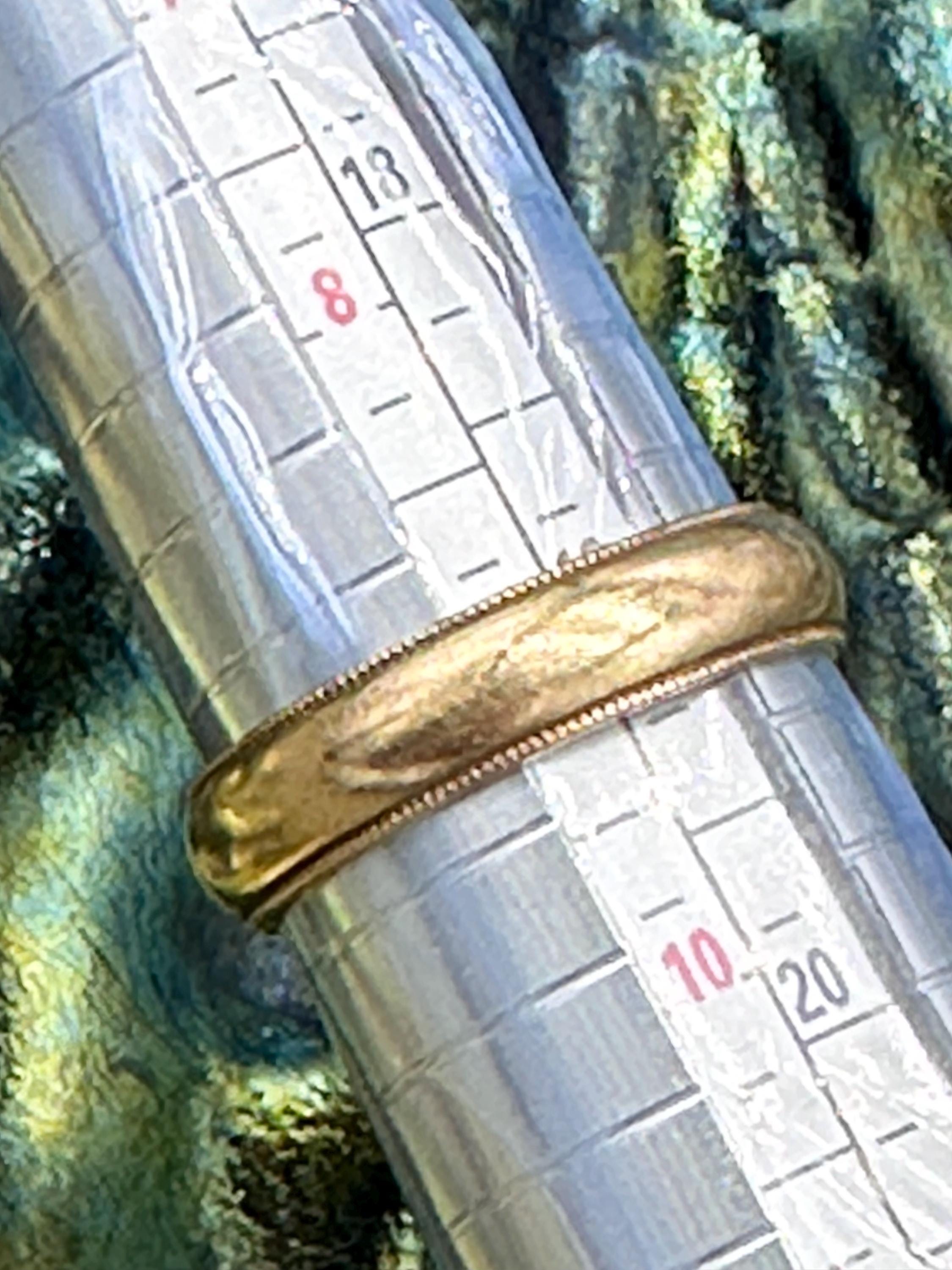 14 kt Gold Band / Wedding size 9.