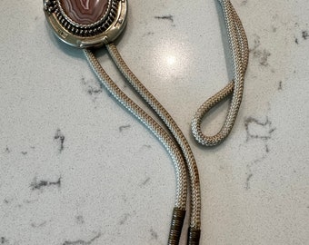 Vintage Red Banded Agate Horseshoe Bolo Tie