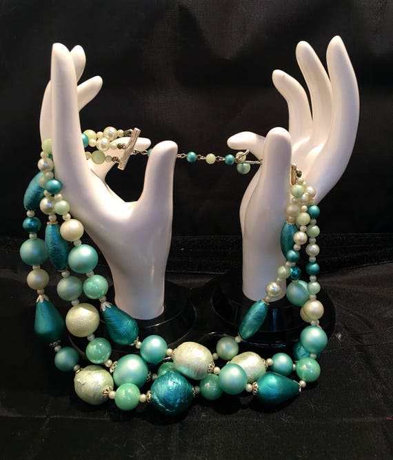 Mid Century Beautiful Turquoise Colors 3 Stranded… - image 2