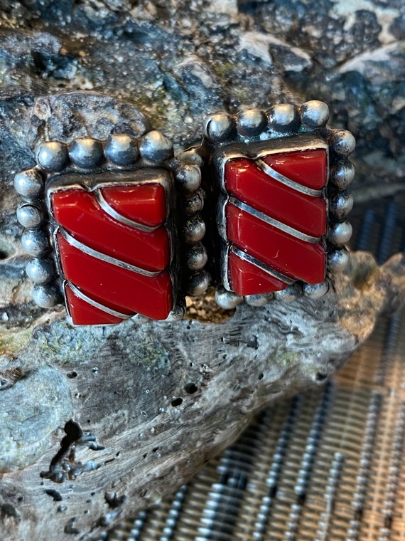 Red Spiny Oyster and Silver Screwback Earrings
