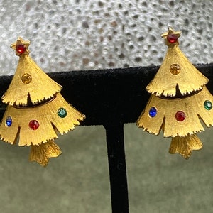 Gold Tone Christmas Tree with Rhinestone’s Clip Earrings