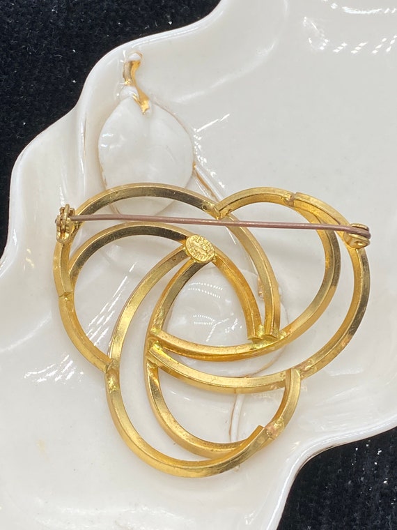 Western Germany Gold  Tried Loop Brooch