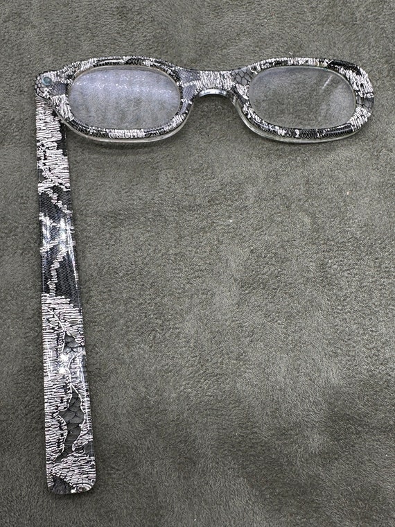 Lorgnette Lacey Lucite Glasses - image 4