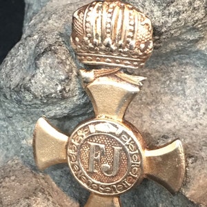 Reproduction of a Medal Cross Pin