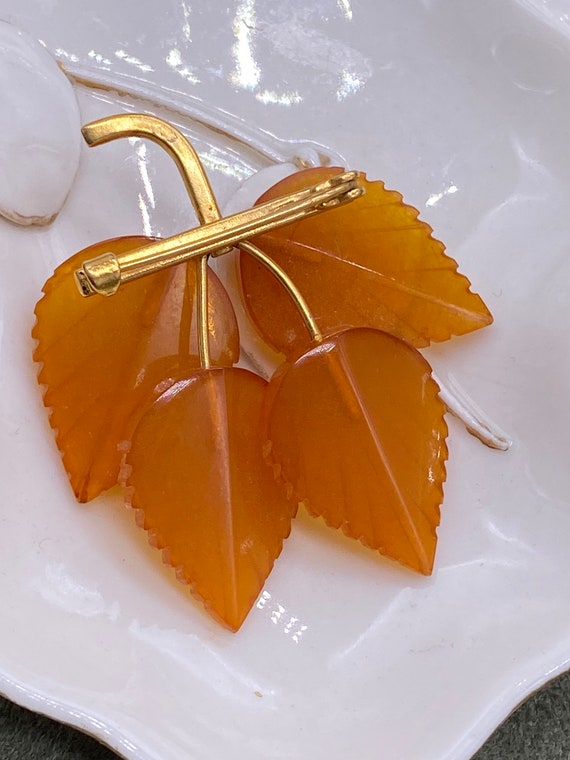 Vintage Russian Baltic Amber 4 Leaf Brooch - image 4