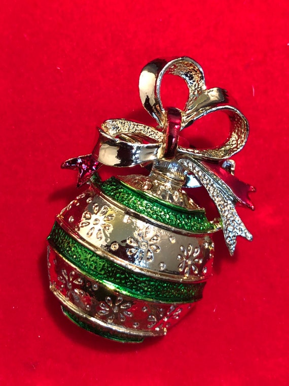 Gerrys Vintage Christmas Ornament Brooch