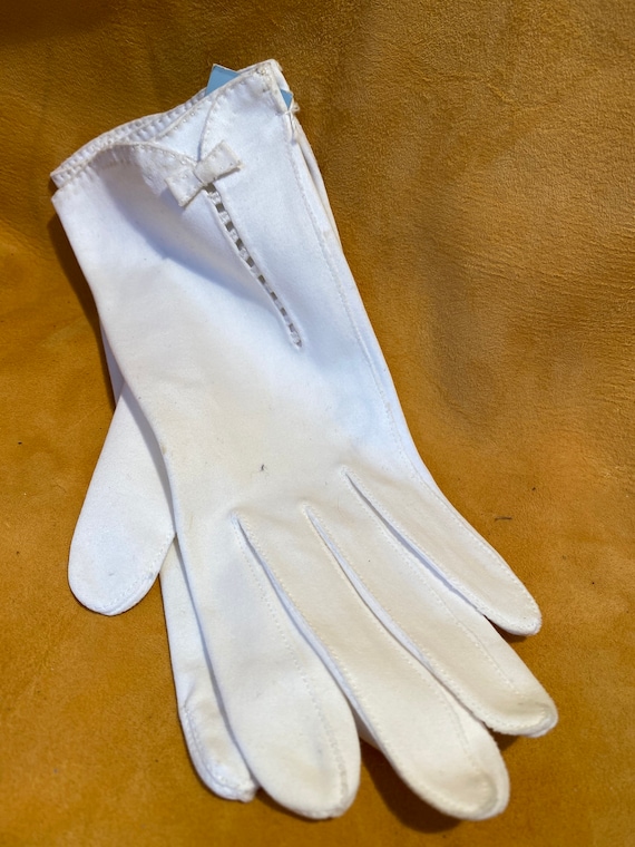 Vintage New Cotton Van Raalte size 7 Dress Gloves - image 1