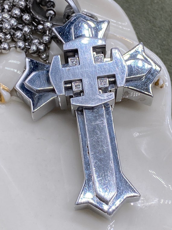 Mens blue 2024 diamond cross necklace