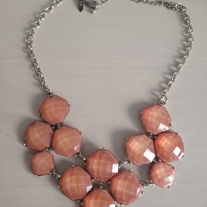 Vintage Silver Tone Necklace, Multi Faux Stone Statement Necklace, Vintage Pendant Necklace, Graduated Necklace, Peach Color Jewelry