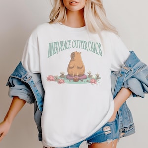 Retro Capybara Meditation T-Shirt: Funny Oversized Tee