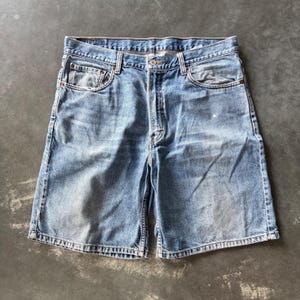 Vintage Levis 550 Relaxed Fit Denim Jean Shorts Light Wash Mens 36 image 1
