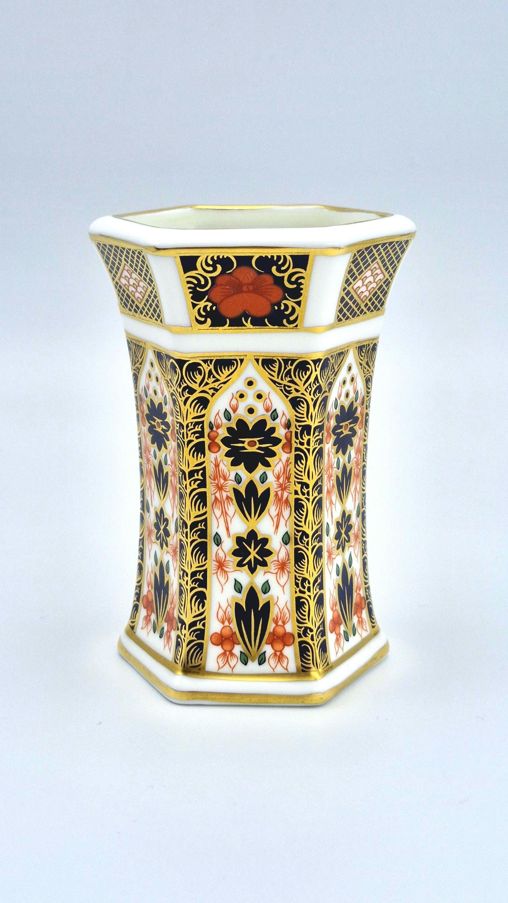 Royal Crown Derby Old Imari Vase | 22 Carat Gold | XLV 1982 - Etsy