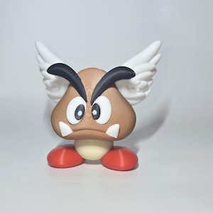 3D-geprinte figuur Flying Goomba - Super Mario Fan Art Collectible - Handgemaakt vijandelijk speelgoed - Super Mario Bros-spel - Videogamepersonage