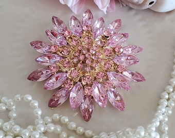 pink Rhinestone brooch, rhinestone pin, pink pin, rhinestone jewelry, Shabby brooch