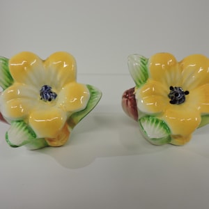Yellow Flower Salt and Pepper Shaker Set