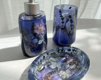 Harz Badezimmer Set | Seifenspender Seifenschale Tasse | Gepresste Blumen | Kundenbestellung | Handgefertigtes Geschenk | Lavendel Hortensien Dekor