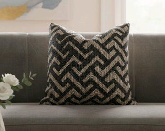 Funda de almohada de terciopelo hecha a mano: cojín decorativo geométrico negro y beige / cojín bohemio moderno